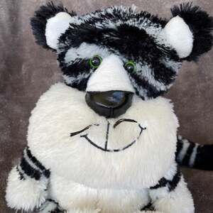 Hallmark Animated Leonardo Cat Plush Talking Black White Striped Valentines READ